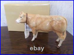 Border Fine Arts Blonde D'Aquitaine Cow Model A5256 18x12cms Boxed