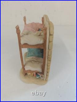 Border Fine Arts Bramblly Hedge'The Bunkbeds' BH35