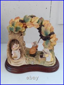 Border Fine Arts Brambly Hedge Autumn Tableau No 57 Ltd 999