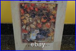 Border Fine Arts Brambly Hedge Bookends Poppy & Babies BHB01
