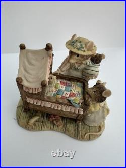 Border Fine Arts. Brambly Hedge'Lady Woodmouse Looking In The Cradle' BH71