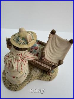 Border Fine Arts. Brambly Hedge'Lady Woodmouse Looking In The Cradle' BH71