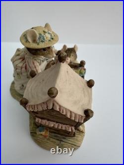 Border Fine Arts. Brambly Hedge'Lady Woodmouse Looking In The Cradle' BH71