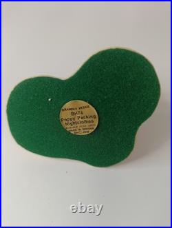 Border Fine Arts Brambly Hedge Poppy Packing Nightclothes BH 74 (8cm Height)