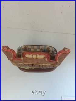 Border Fine Arts Brambly Hedge Pretenders to the Throne B0809