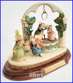 Border Fine Arts Brambly Hedge Tableau The Millennium Snow Ball Limited Edition