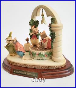 Border Fine Arts Brambly Hedge Tableau The Millennium Snow Ball Limited Edition