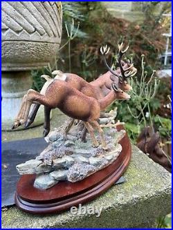 Border Fine Arts Classics Sculpture Highland Chase 25cm Tall B0958