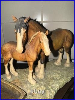 Border Fine Arts Clydesdale Mare And Foal Ray Ayres Ornament