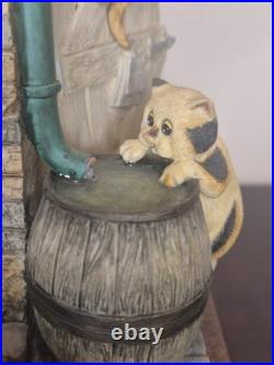 Border Fine Arts Comic Curious Cats Outside Privy LE1500 Boxed A4961