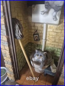Border Fine Arts Comic Curious Cats Outside Privy LE1500 Boxed A4961