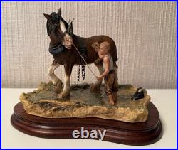 Border Fine Arts'Cooling His Heels' Model by Ray Ayres (B0770)box + certificate
