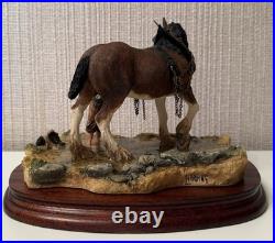 Border Fine Arts'Cooling His Heels' Model by Ray Ayres (B0770)box + certificate