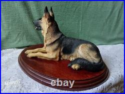 Border Fine Arts DPG03 German Shepherd Dog and Pup Figurine on Plinth