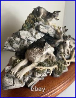Border Fine Arts Den Mother Wolf and Cub Figure Limited Edition with Certificate