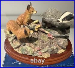 Border Fine Arts Discovery figurine