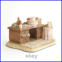 Border Fine Arts Dressing Table BH33 Boxed Brambly Hedge