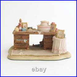 Border Fine Arts Dressing Table BH33 Boxed Brambly Hedge