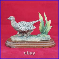 Border Fine Arts Dumfriesshire Scotland Female Pheasant & Chicks (Detached Tail)