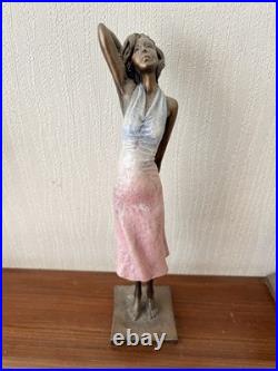 Border Fine Arts Elegance Olivia A9952