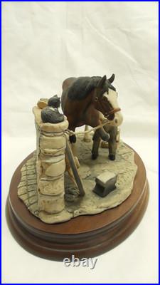 Border Fine Arts Figurine Called No Foot No Oss' Item No Jh94b Ref 1042/1