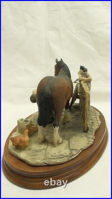 Border Fine Arts Figurine Called No Foot No Oss' Item No Jh94b Ref 1042/1