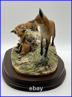 Border Fine Arts'Fox And Family'. Edition 116/1500 Model No L53 Border Fine Arts'Fox And Family'. Edition 116/1500 Model No L53