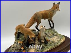 Border Fine Arts'Fox And Family'. Edition 116/1500 Model No L53 Border Fine Arts'Fox And Family'. Edition 116/1500 Model No L53