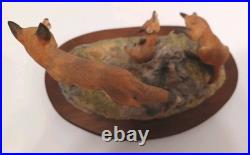 Border Fine Arts'Fox And Family'. Edition 93/1500 Model No L53