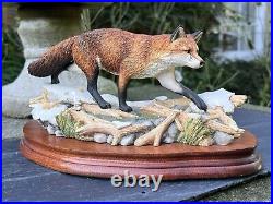 Border Fine Arts Fox Model'KEEPING HIS FEET DRY' #B0225 by R Roberts COA Boxed