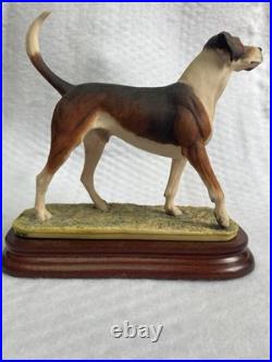 Border Fine Arts Foxhound Figurine Limited Edition Mounted on Wooden Base