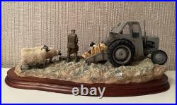 Border Fine Arts'Frosty Morning' Model by Ray Ayres (B0343) certificate and box