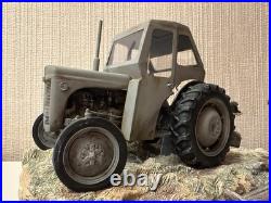 Border Fine Arts'Frosty Morning' Model by Ray Ayres (B0343) certificate and box