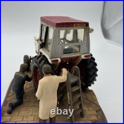 Border Fine Arts Getting Ready For Smithfield A2143 Tractor Diorama Boxed