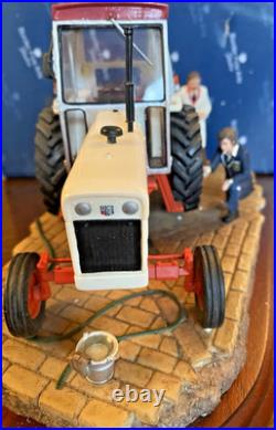 Border Fine Arts Getting Ready For Smithfield Tractors A2143