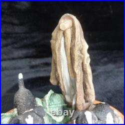 Border Fine Arts Helping Out Border Collie Figurine B0202 Anne Wall 1997 Border Fine Arts Helping Out Border Collie Figurine B0202 Anne Wall 1997