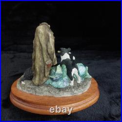 Border Fine Arts Helping Out Border Collie Figurine B0202 Anne Wall 1997 Border Fine Arts Helping Out Border Collie Figurine B0202 Anne Wall 1997