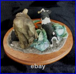 Border Fine Arts Helping Out Border Collie Figurine B0202 Anne Wall 1997