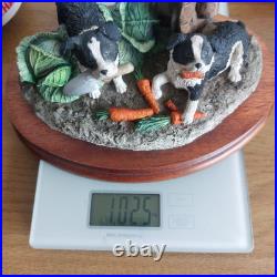 Border Fine Arts Helping Out Border Collie Figurine B0202 Anne Wall 1997