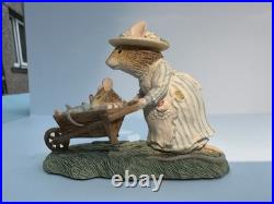Border Fine Arts. Jill Barklem's Brambly Hedge collection.'Mrs Apple & Wilfrid