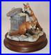 Border-Fine-Arts-L134-Urban-Foxes-Ltd-Ed-Figurine-c1993-Wooden-Plinth-VGC-01-ecv