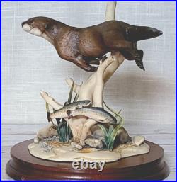 Border Fine Arts Large Otter and Trout WW5 Rare Vintage Figurine 1989 by E. Waugh