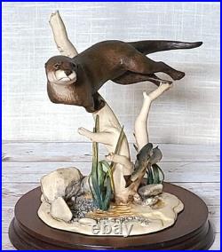 Border Fine Arts Large Otter and Trout WW5 Rare Vintage Figurine 1989 by E. Waugh