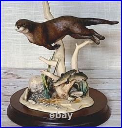 Border Fine Arts Large Otter and Trout WW5 Rare Vintage Figurine 1989 by E. Waugh