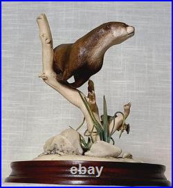 Border Fine Arts Large Otter and Trout WW5 Rare Vintage Figurine 1989 by E. Waugh