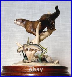 Border Fine Arts Large Otter and Trout WW5 Rare Vintage Figurine 1989 by E. Waugh