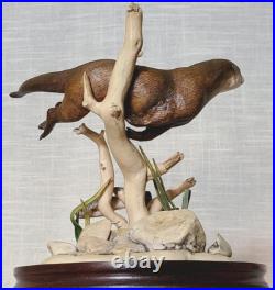 Border Fine Arts Large Otter and Trout WW5 Rare Vintage Figurine 1989 by E. Waugh