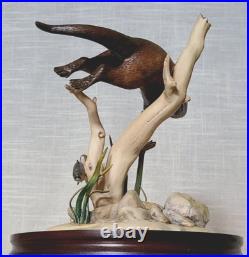Border Fine Arts Large Otter and Trout WW5 Rare Vintage Figurine 1989 by E. Waugh
