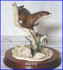 Border Fine Arts Large Otter and Trout WW5 Rare Vintage Figurine 1989 by E. Waugh