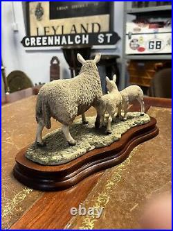 Border Fine Arts Leicester Ewe & Lambs In Original Box Made In Scotland